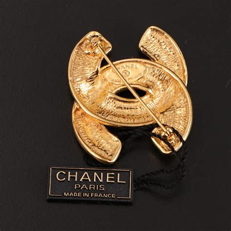 CHANEL Quilted CC Brooch Ruthenium 1501757 